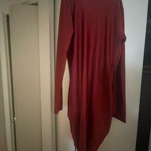 Burgundy fitted dress